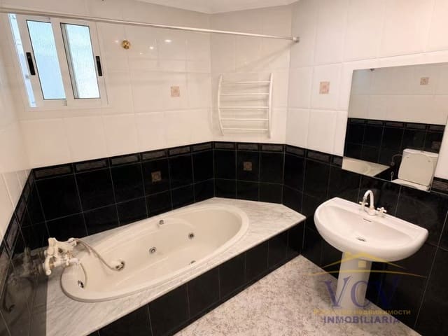 3 bedroom Flat for sale in El Campello - € 220,000 (Ref: 9948435)