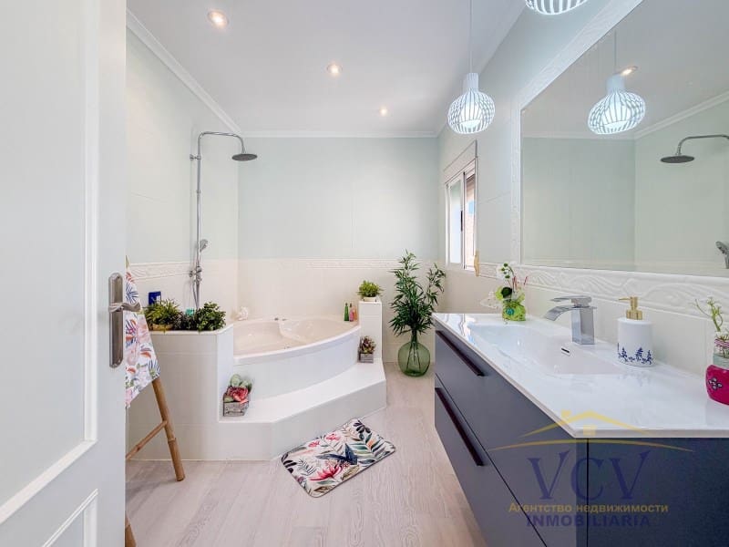 3 soverom Hus til salgs i Santa Pola med garasje - € 265 000 (Ref: 9948436)