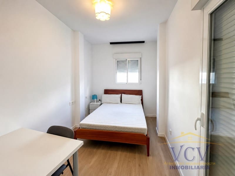 3 soveværelse Lejlighed til salg i Alicante by - € 350.000 (Ref: 9948438)