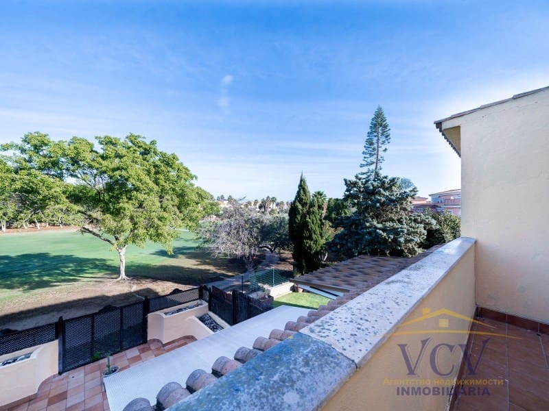 5 bedroom Townhouse for sale in Alicante / Alacant city with garage - € 650,000 (Ref: 9948439)