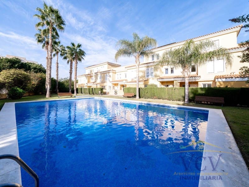 5 bedroom Townhouse for sale in Alicante / Alacant city with garage - € 650,000 (Ref: 9948439)