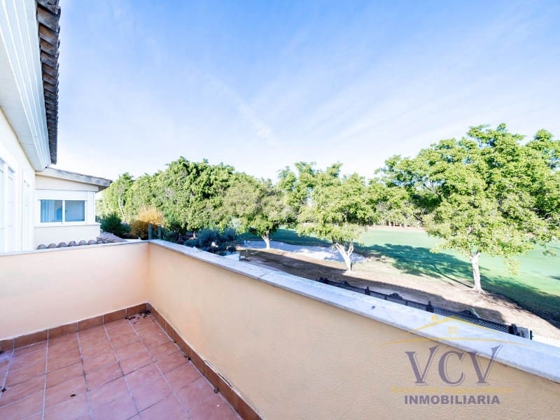 5 bedroom Townhouse for sale in Alicante / Alacant city with garage - € 650,000 (Ref: 9948439)