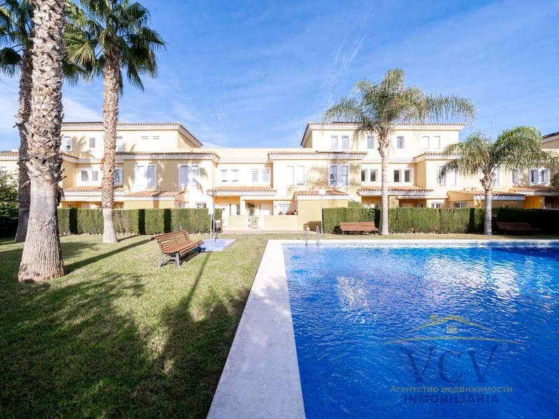 5 bedroom Townhouse for sale in Alicante / Alacant city with garage - € 650,000 (Ref: 9948439)