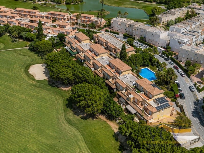 5 bedroom Townhouse for sale in Alicante / Alacant city with garage - € 650,000 (Ref: 9948439)