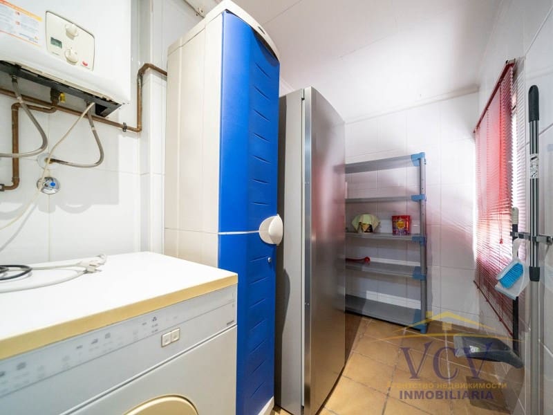 4 Zimmer Haus zu verkaufen in Alicante / Alacant Stadt mit Garage - 659.000 € (Ref: 9948440)