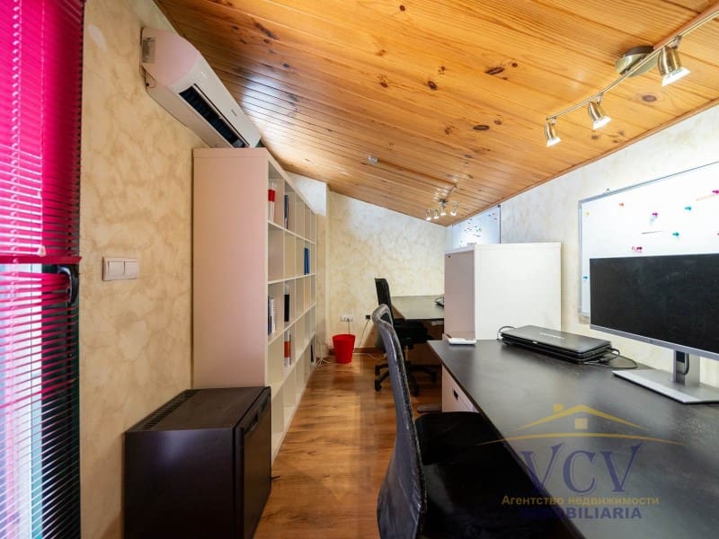 4 Zimmer Haus zu verkaufen in Alicante / Alacant Stadt mit Garage - 659.000 € (Ref: 9948440)