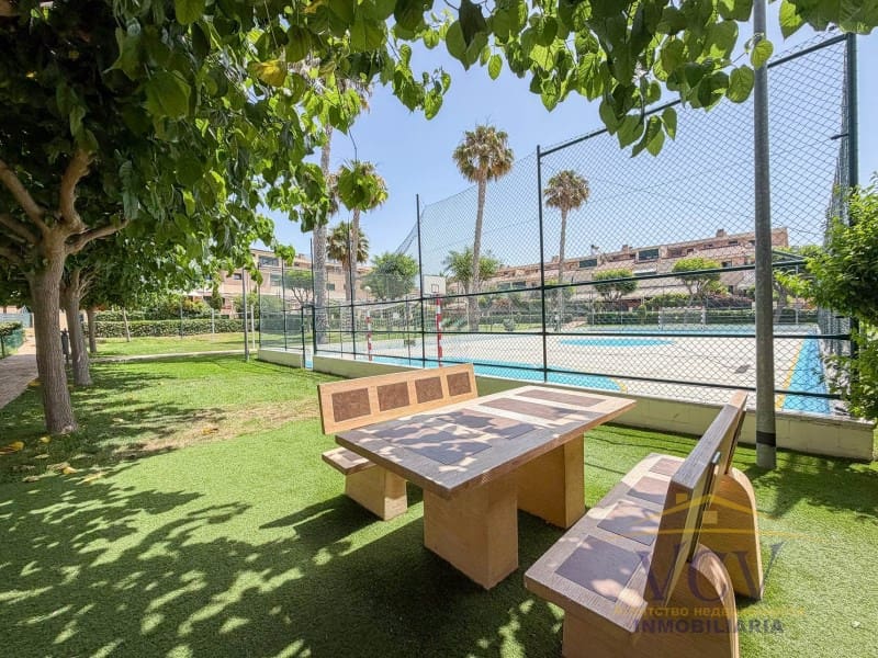 4 Zimmer Haus zu verkaufen in Alicante / Alacant Stadt mit Garage - 659.000 € (Ref: 9948440)