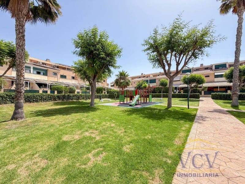 4 Zimmer Haus zu verkaufen in Alicante / Alacant Stadt mit Garage - 659.000 € (Ref: 9948440)