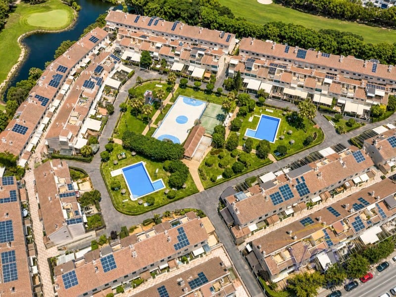 4 Zimmer Haus zu verkaufen in Alicante / Alacant Stadt mit Garage - 659.000 € (Ref: 9948440)