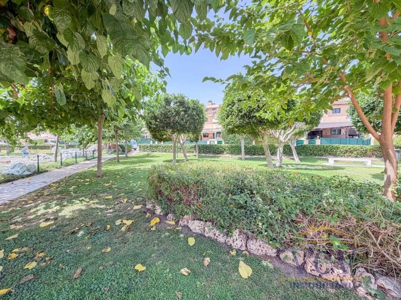 4 Zimmer Haus zu verkaufen in Alicante / Alacant Stadt mit Garage - 659.000 € (Ref: 9948440)