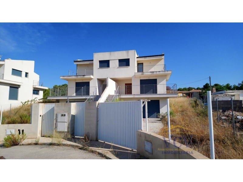Undeveloped Land for sale in Chiva - € 1,060,000 (Ref: 9948442)