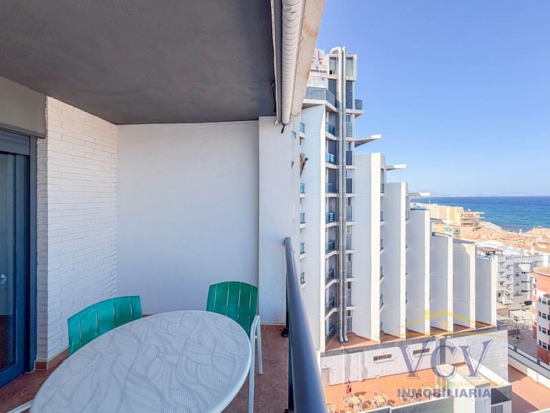 2 bedroom Flat for sale in El Campello with garage - € 385,000 (Ref: 9948443)