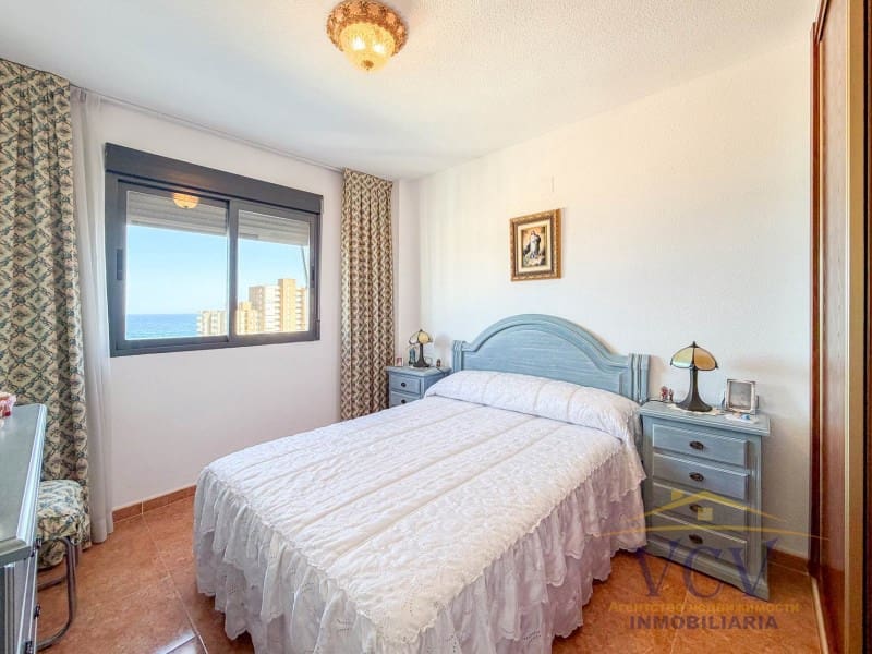 2 bedroom Flat for sale in El Campello with garage - € 385,000 (Ref: 9948443)