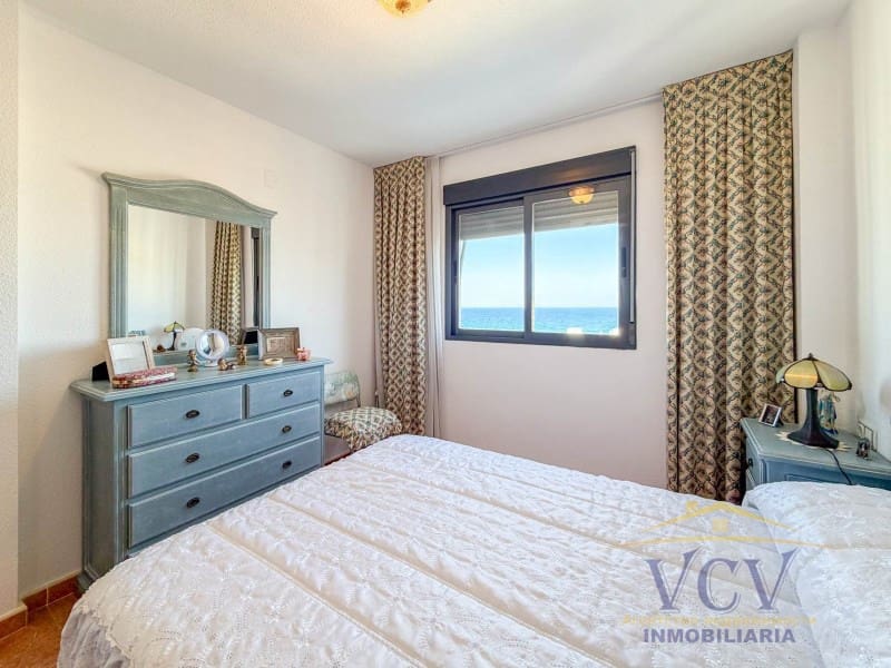 2 bedroom Flat for sale in El Campello with garage - € 385,000 (Ref: 9948443)