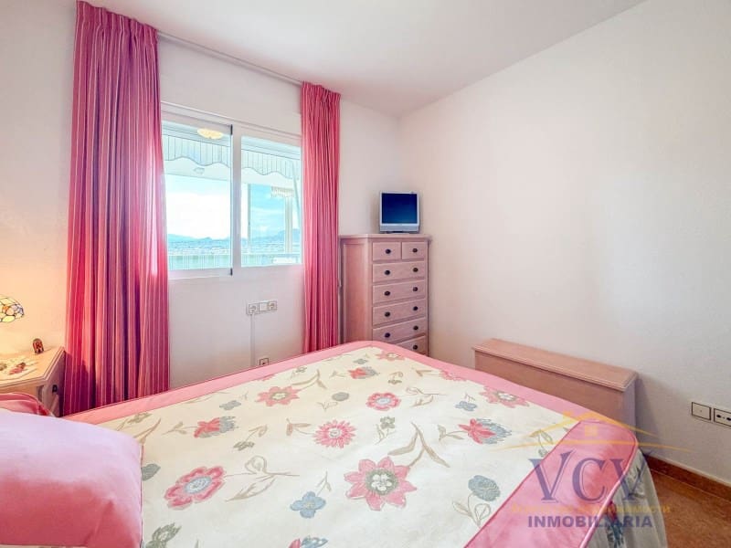 2 bedroom Flat for sale in El Campello with garage - € 385,000 (Ref: 9948443)