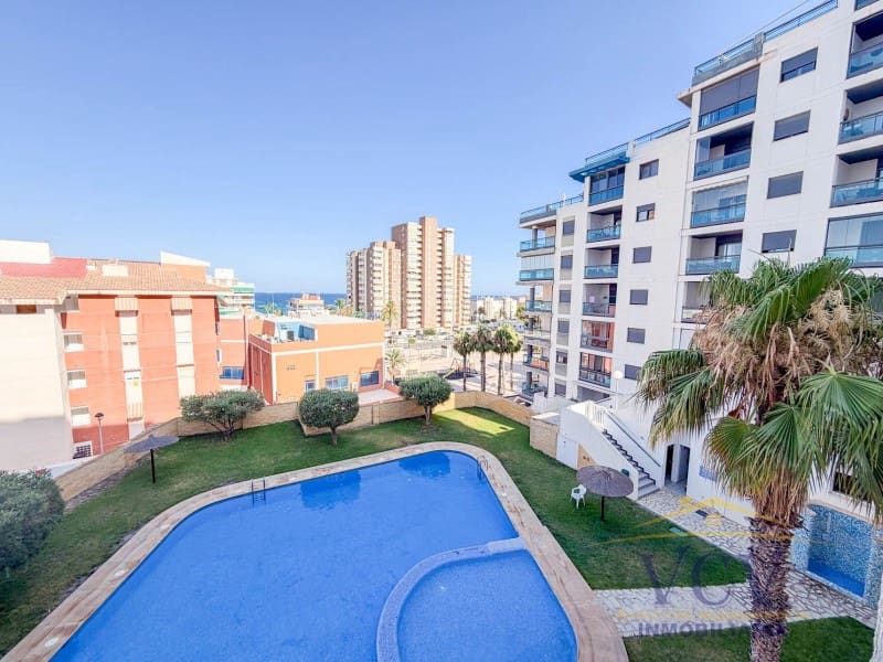 2 bedroom Flat for sale in El Campello with garage - € 385,000 (Ref: 9948443)