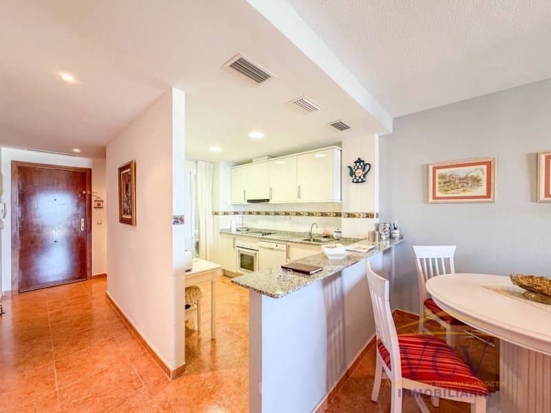 2 bedroom Flat for sale in El Campello with garage - € 385,000 (Ref: 9948443)
