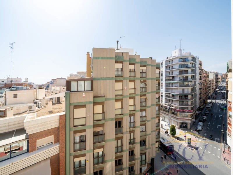 4 bedroom Flat for sale in Alicante / Alacant city - € 570,000 (Ref: 9948445)