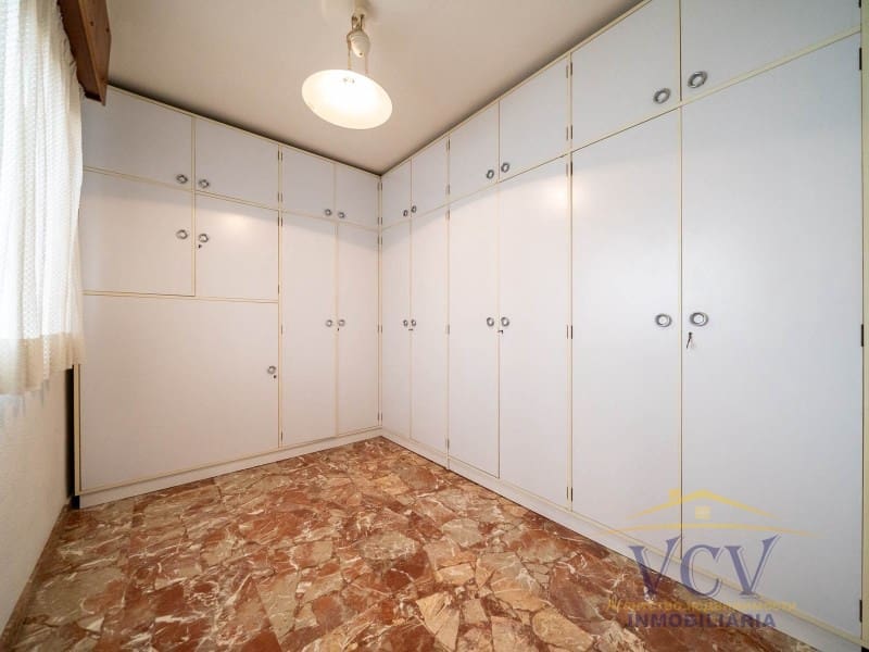 4 bedroom Flat for sale in Alicante / Alacant city - € 570,000 (Ref: 9948445)