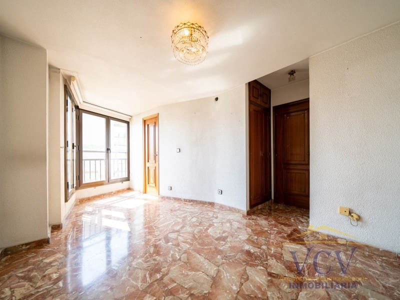 4 bedroom Flat for sale in Alicante / Alacant city - € 570,000 (Ref: 9948445)