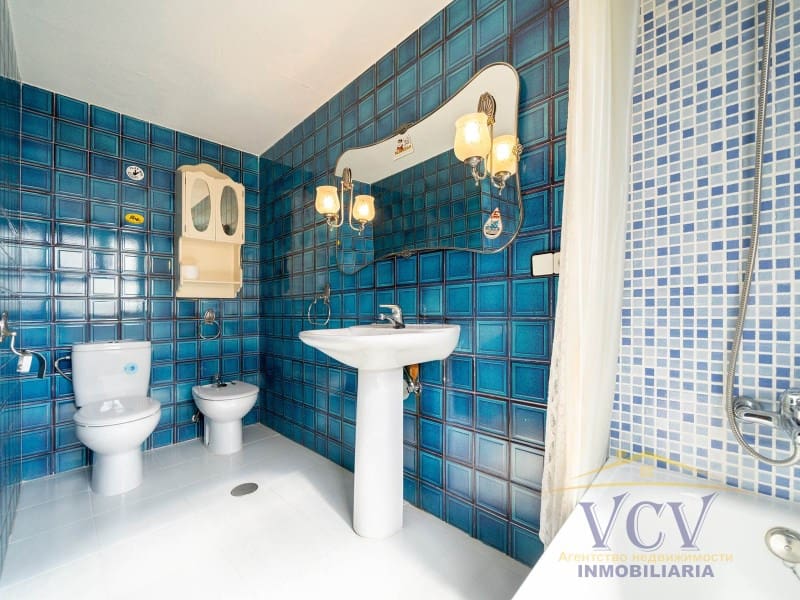 4 bedroom Flat for sale in Alicante / Alacant city - € 570,000 (Ref: 9948445)