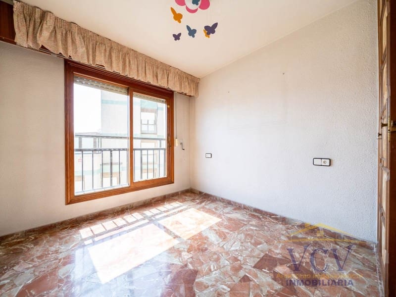 4 bedroom Flat for sale in Alicante / Alacant city - € 570,000 (Ref: 9948445)