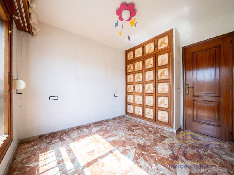 4 bedroom Flat for sale in Alicante / Alacant city - € 570,000 (Ref: 9948445)