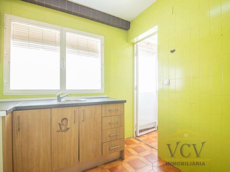 3 bedroom Flat for sale in El Campello with garage - € 325,000 (Ref: 9948446)