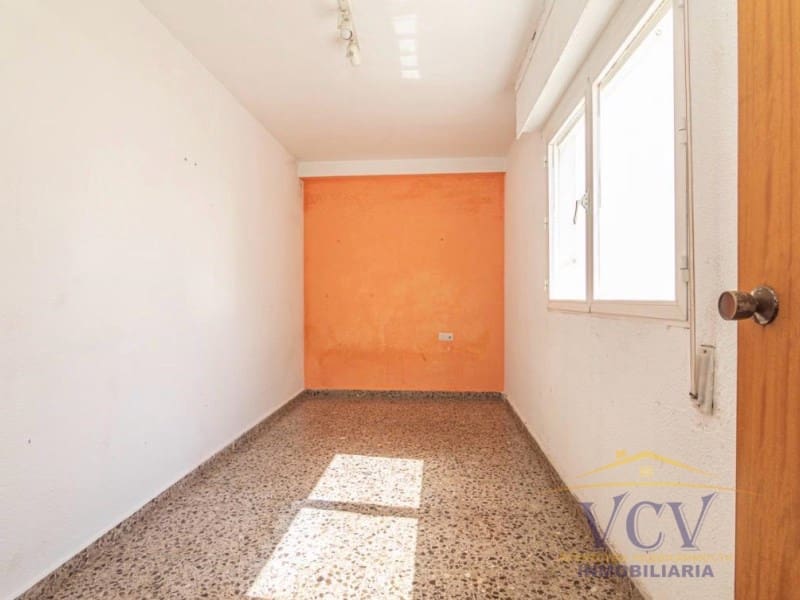 3 bedroom Flat for sale in El Campello with garage - € 325,000 (Ref: 9948446)