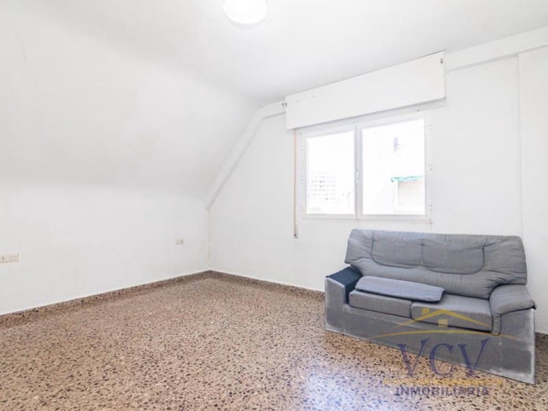 3 bedroom Flat for sale in El Campello with garage - € 325,000 (Ref: 9948446)