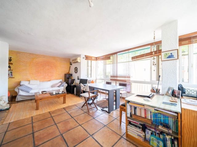 2 soverom Leilighet til salgs i Alicante by med garasje - € 245 000 (Ref: 9948448)