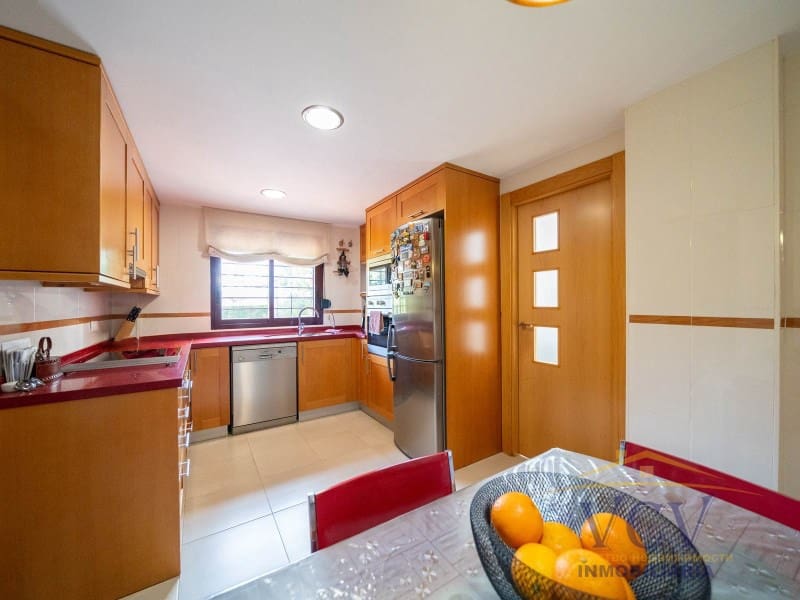 4 soverom Hus til salgs i Muchamiel / Mutxamel med garasje - € 605 000 (Ref: 9948450)