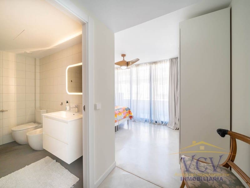 5 soverom Hus til salgs i El Campello med garasje - € 2 200 000 (Ref: 9948451)