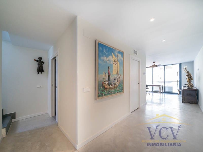 5 soverom Hus til salgs i El Campello med garasje - € 2 200 000 (Ref: 9948451)