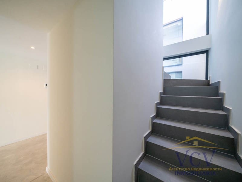 5 soverom Hus til salgs i El Campello med garasje - € 2 200 000 (Ref: 9948451)