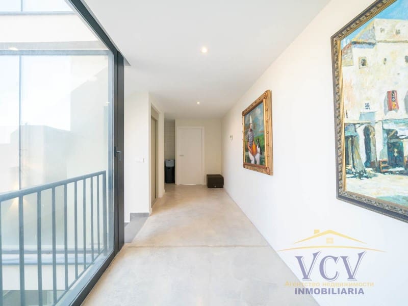 5 soverom Hus til salgs i El Campello med garasje - € 2 200 000 (Ref: 9948451)