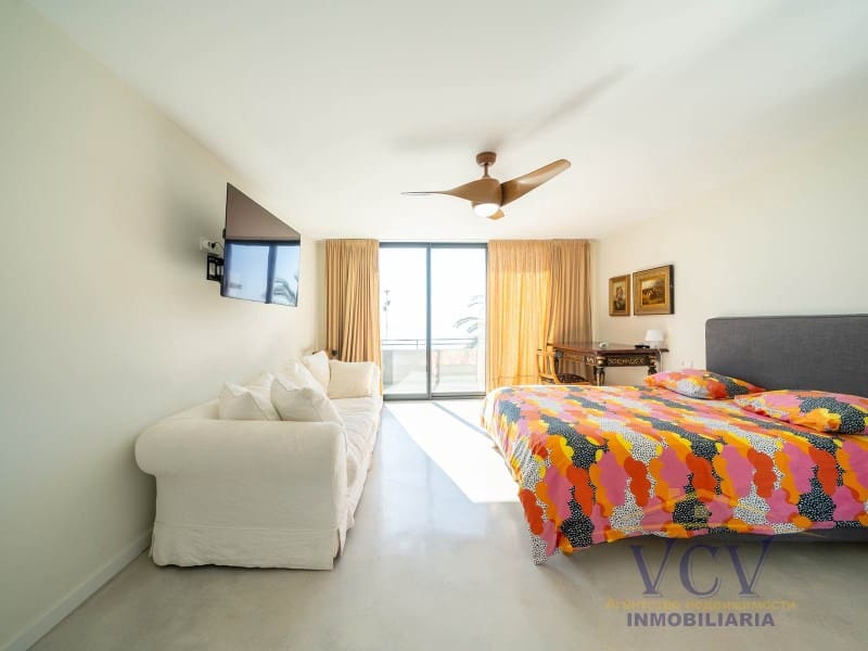 5 soverom Hus til salgs i El Campello med garasje - € 2 200 000 (Ref: 9948451)