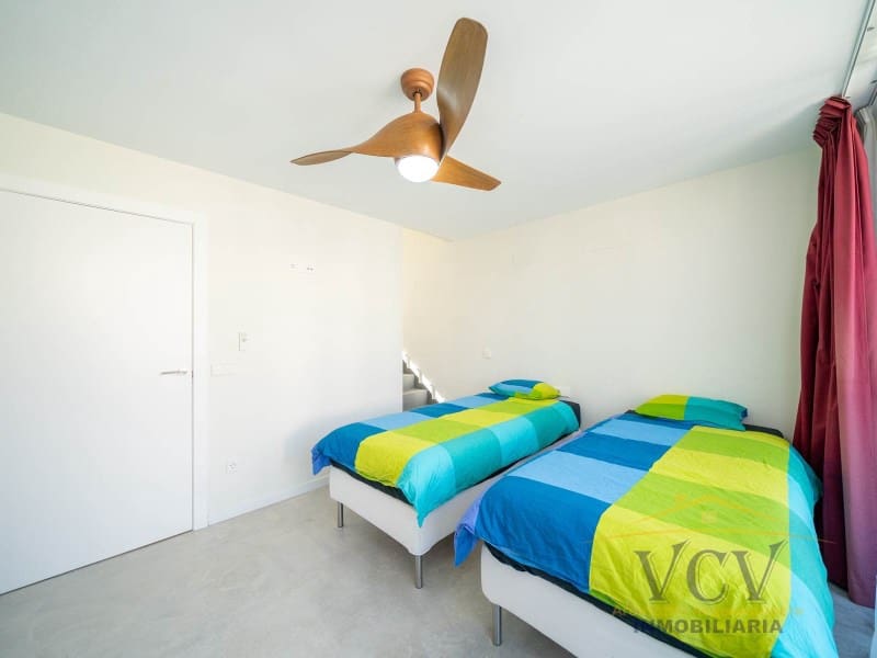 5 soverom Hus til salgs i El Campello med garasje - € 2 200 000 (Ref: 9948451)