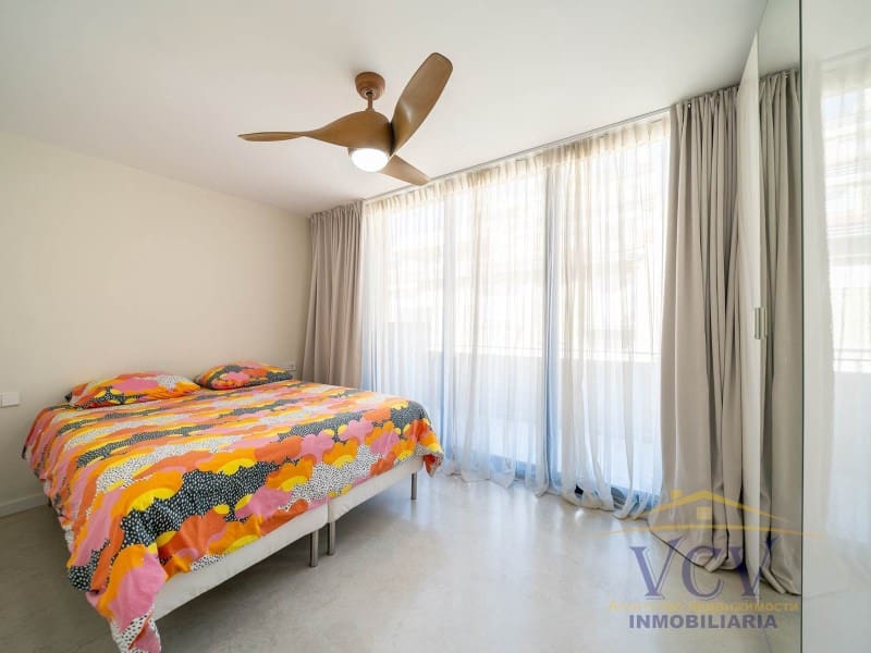 5 soverom Hus til salgs i El Campello med garasje - € 2 200 000 (Ref: 9948451)