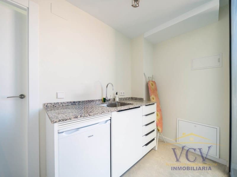 5 soverom Hus til salgs i El Campello med garasje - € 2 200 000 (Ref: 9948451)