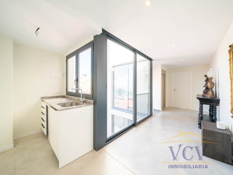 5 soverom Hus til salgs i El Campello med garasje - € 2 200 000 (Ref: 9948451)