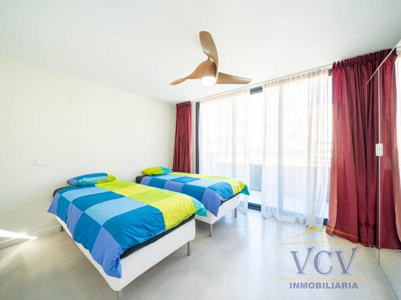 5 soverom Hus til salgs i El Campello med garasje - € 2 200 000 (Ref: 9948451)
