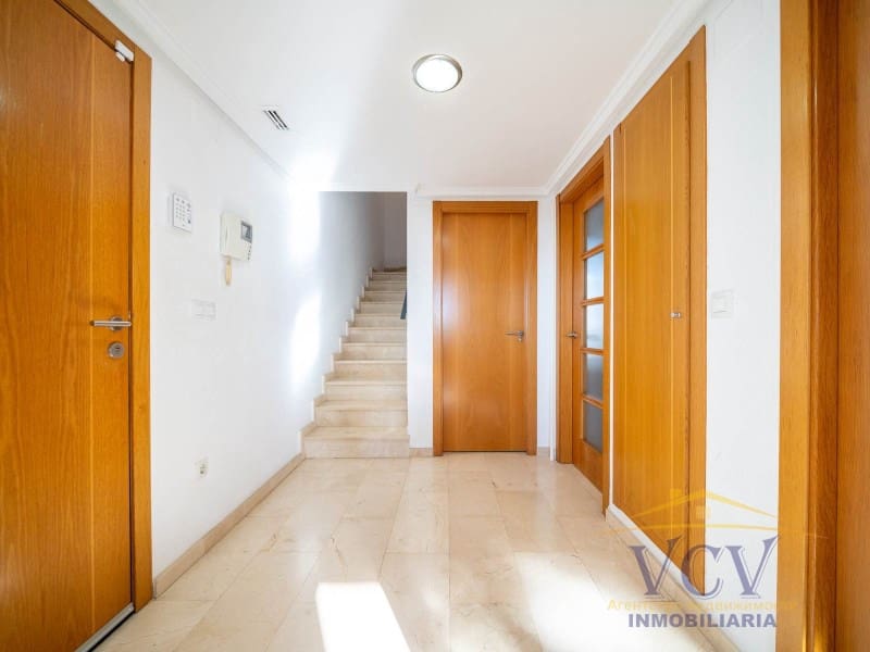 2 soveværelse Penthouse til salg i Alicante by med garage - € 450.000 (Ref: 9948452)