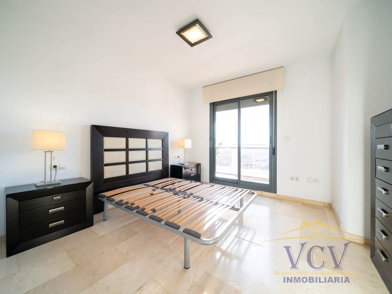 2 soveværelse Penthouse til salg i Alicante by med garage - € 450.000 (Ref: 9948452)