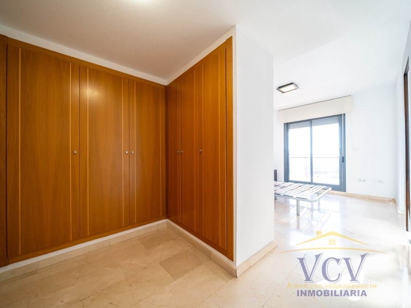 2 soveværelse Penthouse til salg i Alicante by med garage - € 450.000 (Ref: 9948452)
