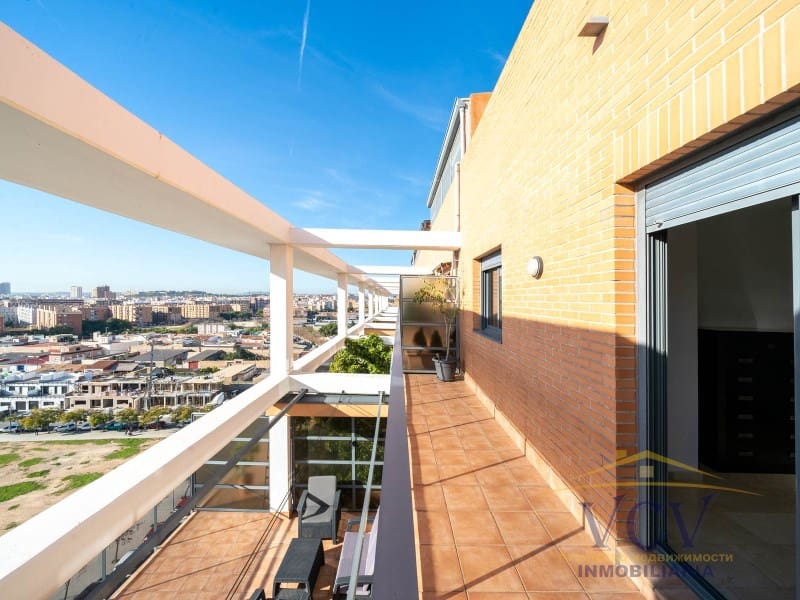 2 soveværelse Penthouse til salg i Alicante by med garage - € 450.000 (Ref: 9948452)