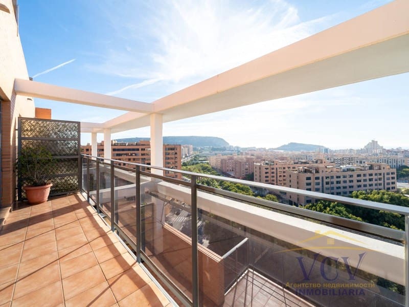 2 soveværelse Penthouse til salg i Alicante by med garage - € 450.000 (Ref: 9948452)