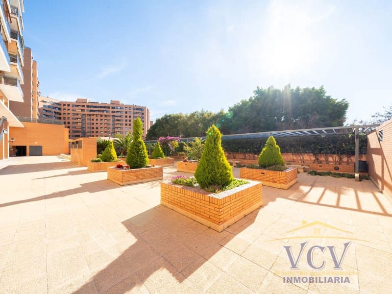 2 soveværelse Penthouse til salg i Alicante by med garage - € 450.000 (Ref: 9948452)
