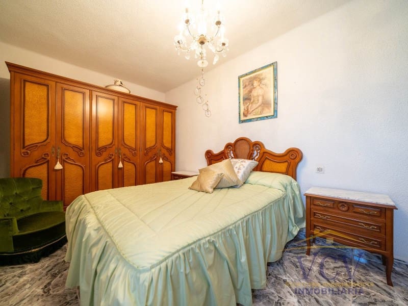 3 Zimmer Wohnung zu verkaufen in Alicante / Alacant Stadt mit Garage - 156.000 € (Ref: 9948454)