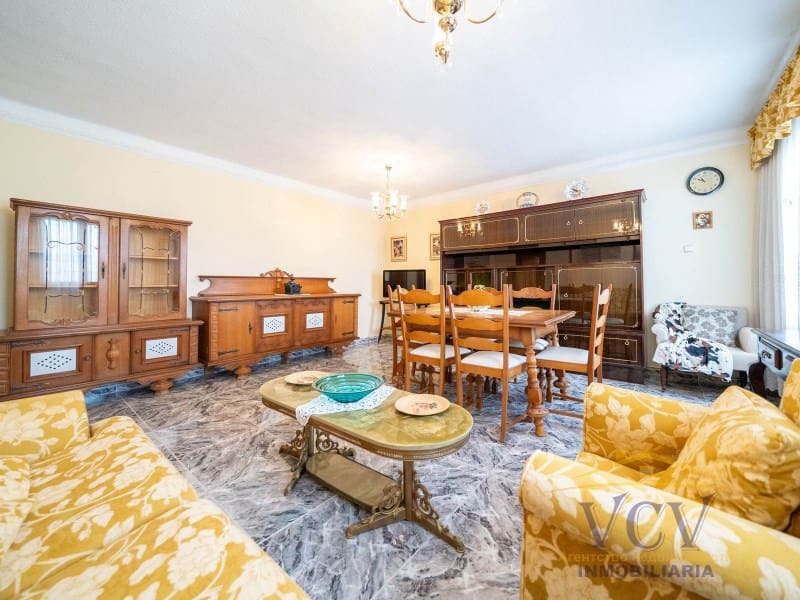3 Zimmer Wohnung zu verkaufen in Alicante / Alacant Stadt mit Garage - 156.000 € (Ref: 9948454)